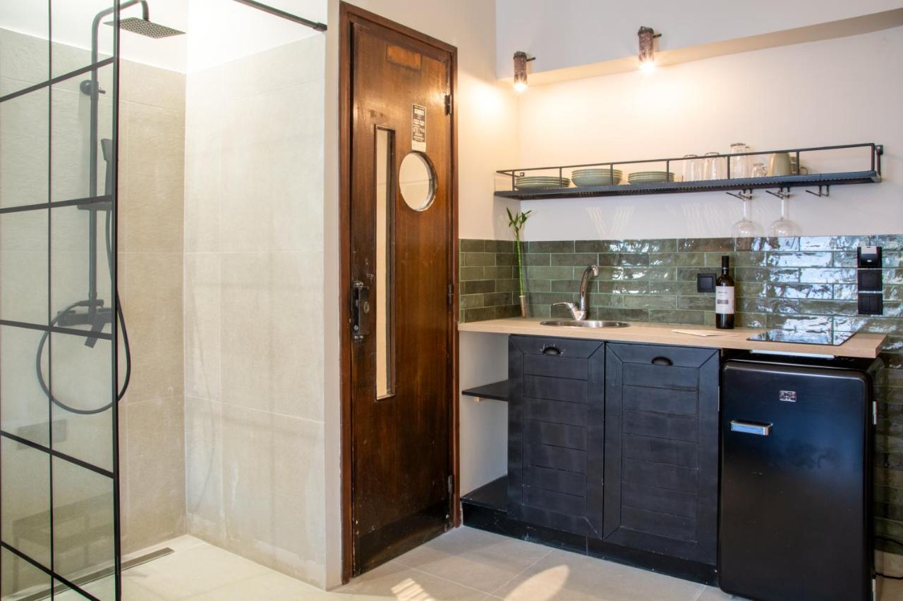Apartment Mosaics In The Market Of